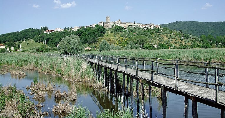 Castello di San Savino — vicino all'Oasi La Valle